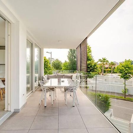 Apartment Luma With Pool Lido di Jesolo Exteriör bild