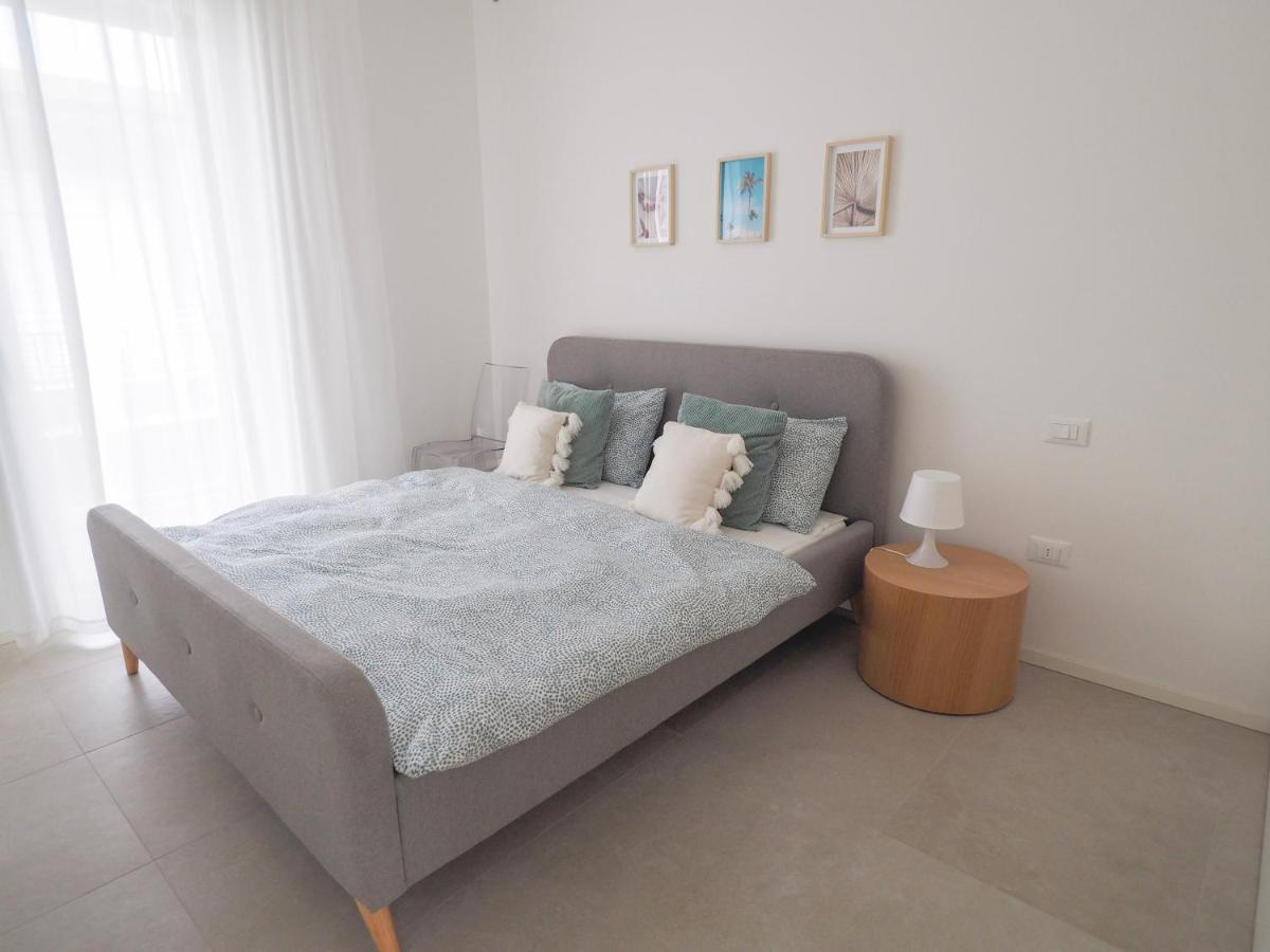 Apartment Luma With Pool Lido di Jesolo Exteriör bild