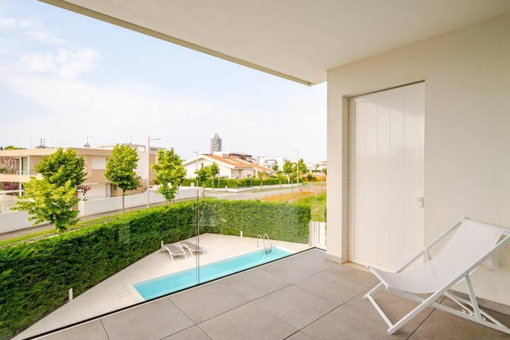 Apartment Luma With Pool Lido di Jesolo Exteriör bild